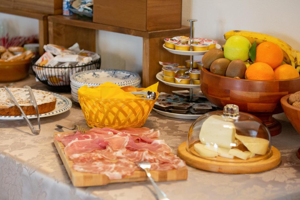 Bed and Breakfast Il Casolare à Gradara Extérieur photo